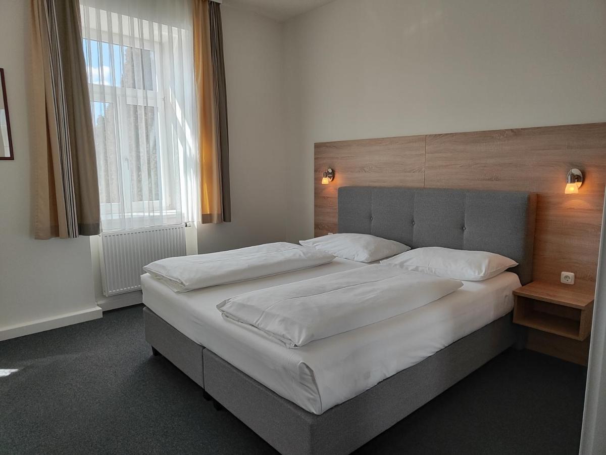 Gaestehaus Karl August Фонсдорф Екстериор снимка
