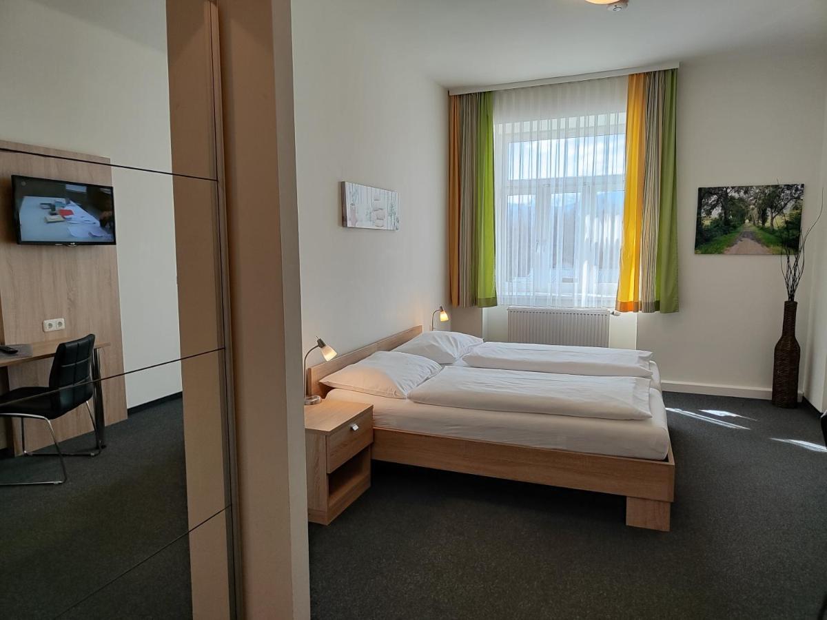 Gaestehaus Karl August Фонсдорф Екстериор снимка