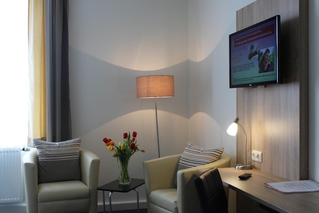 Gaestehaus Karl August Фонсдорф Екстериор снимка
